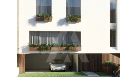 Moradia T4 para Venda em Glória e Vera Cruz