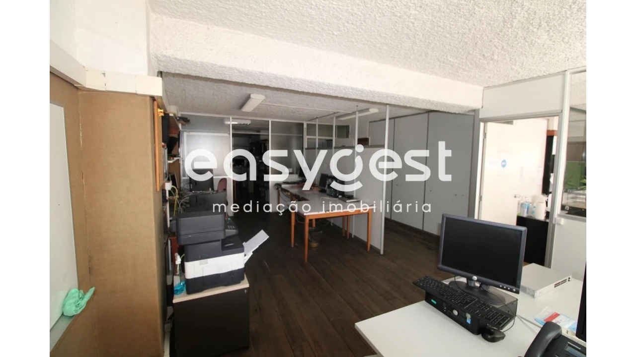 Loja para Venda em Sé Nova, Santa Cruz, Almedina e São Bartolomeu Foto 5