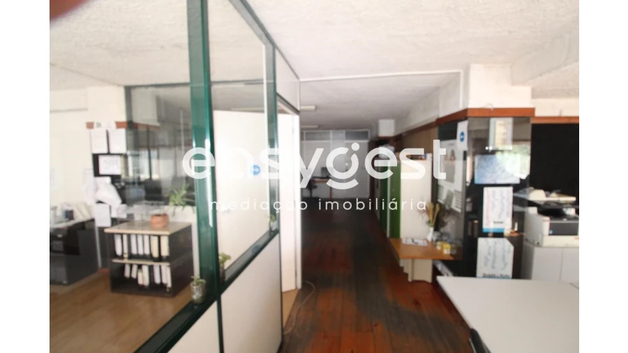 Loja para Venda em Sé Nova, Santa Cruz, Almedina e São Bartolomeu Foto 3