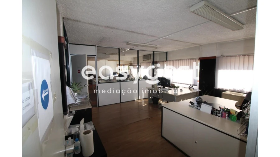 Loja para Venda em Sé Nova, Santa Cruz, Almedina e São Bartolomeu Foto 7