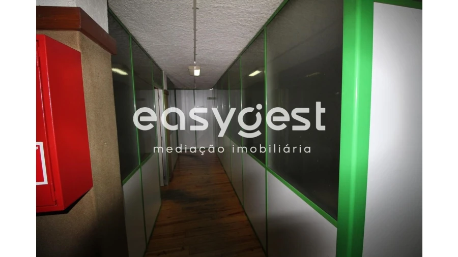 Loja para Venda em Sé Nova, Santa Cruz, Almedina e São Bartolomeu Foto 11