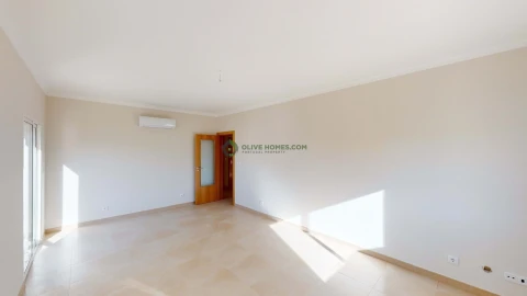 Apartamento T2 para Venda em Lagos (São Sebastião e Santa Maria)
