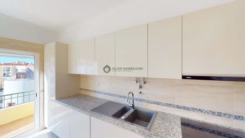 Apartamento T2 para Venda em Lagos (São Sebastião e Santa Maria)