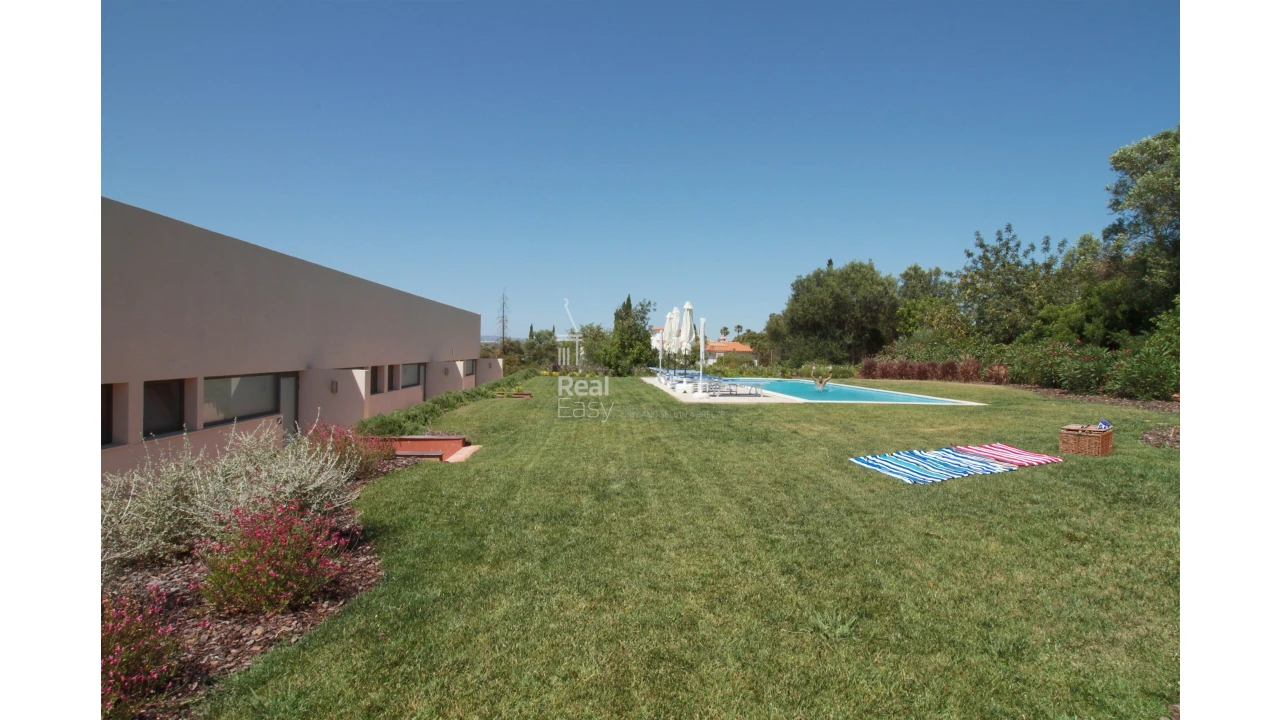 Moradia T9 para Venda em Olhão Foto 25