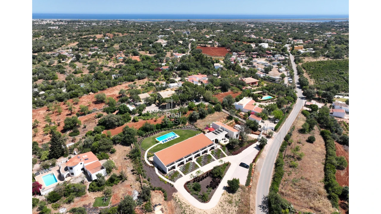 Moradia T9 para Venda em Olhão Foto 35