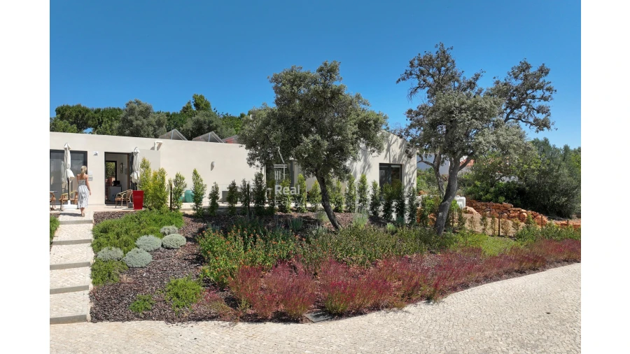 Moradia T9 para Venda em Olhão Foto 5