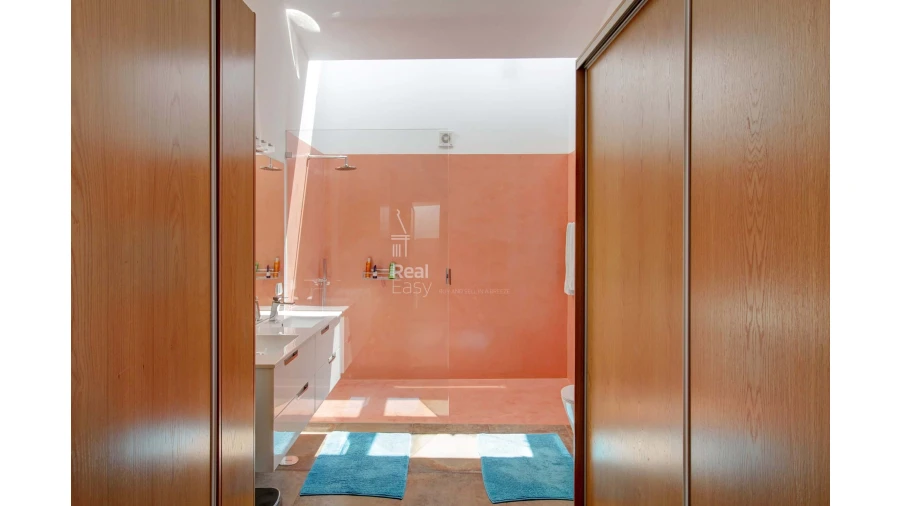 Moradia T9 para Venda em Olhão Foto 14