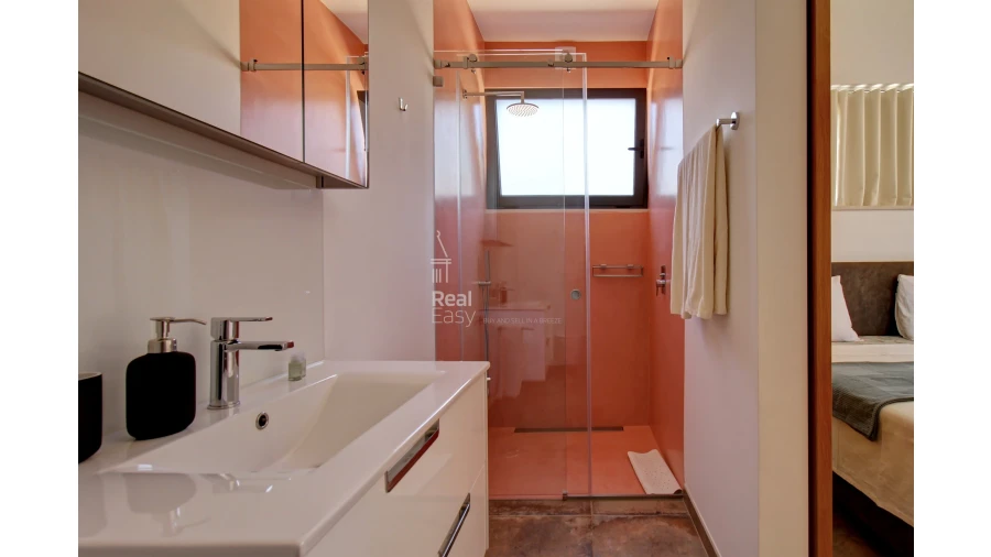 Moradia T9 para Venda em Olhão Foto 28