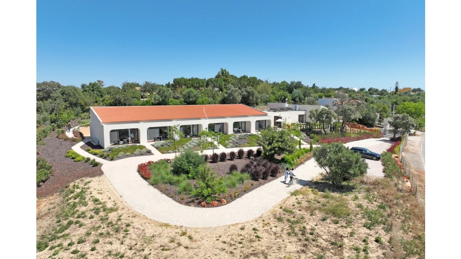 Moradia T9 para Venda em Olhão Foto 2