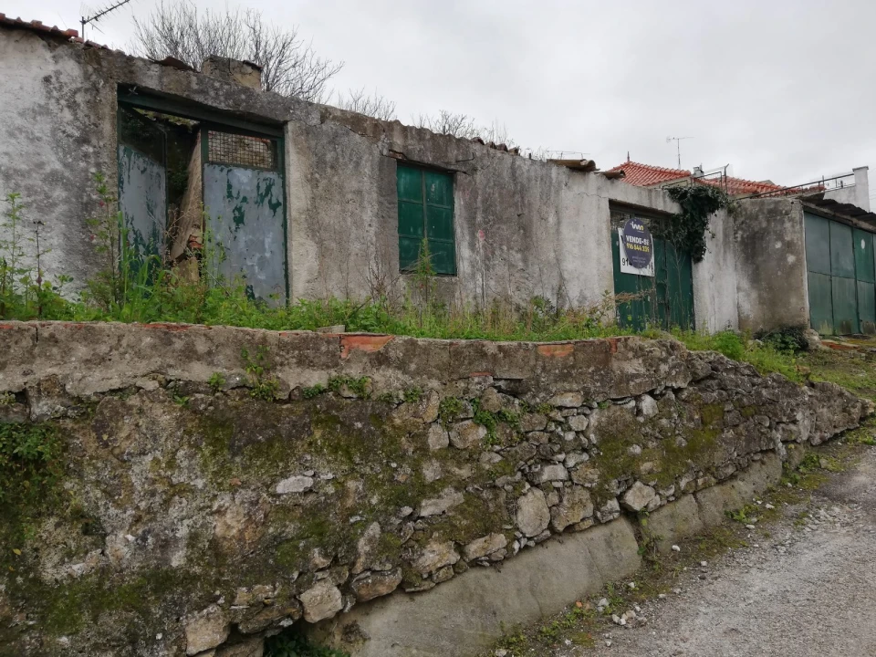 Moradia T2 para Venda em Bucelas Foto 1