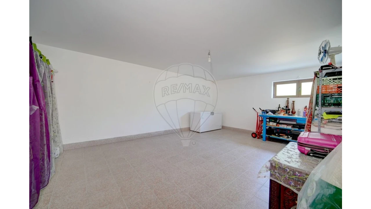 Moradia T4 para Venda em Lama de Arcos Foto 34