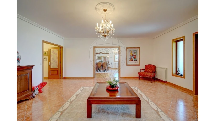 Moradia T4 para Venda em Lama de Arcos Foto 8