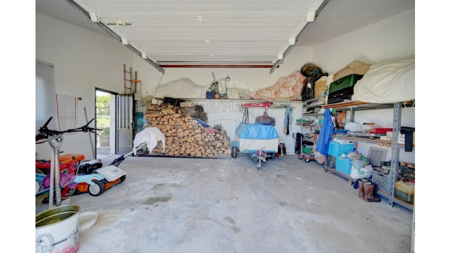 Moradia T4 para Venda em Lama de Arcos Foto 35