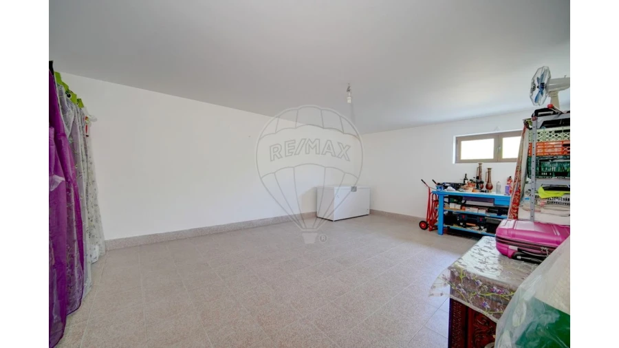 Moradia T4 para Venda em Lama de Arcos Foto 34