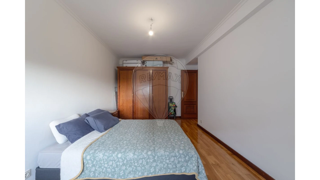 Apartamento T3 para Venda em Gondomar (São Cosme), Valbom e Jovim Foto 1