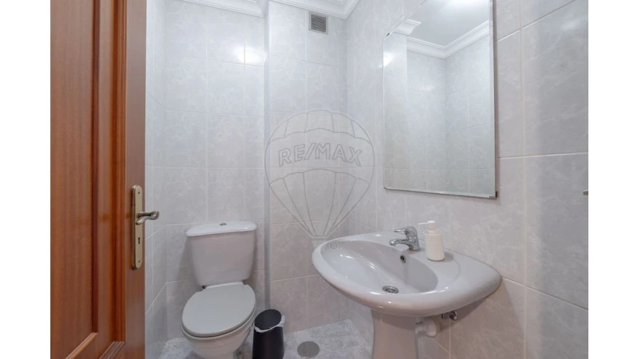 Apartamento T3 para Venda em Gondomar (São Cosme), Valbom e Jovim Foto 16