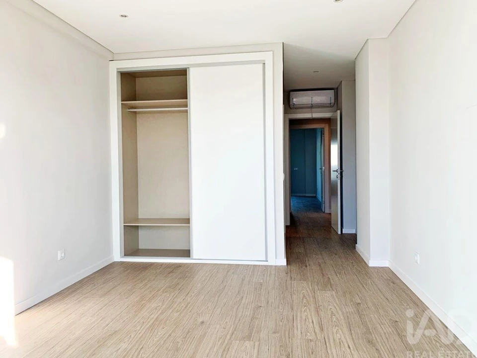 Apartamento T3 para Venda em Montenegro Foto 19
