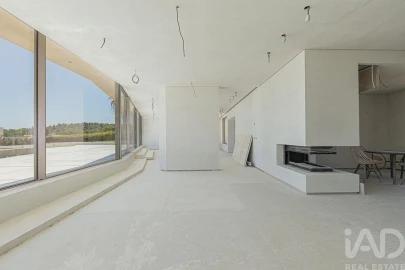 Moradia T5 para Venda em Odiaxere