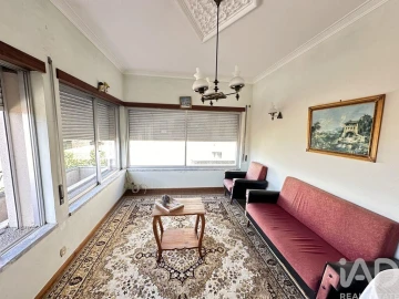 Moradia T8 para Venda em Vila Cortes da Serra