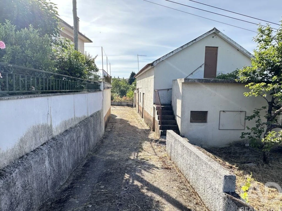 Moradia T8 para Venda em Vila Cortes da Serra Foto 25