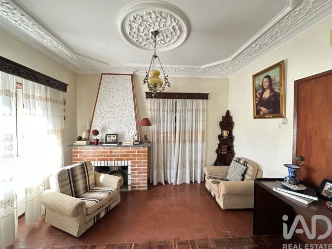 Moradia T8 para Venda em Vila Cortes da Serra Foto 6