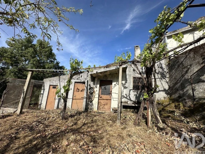 Moradia T8 para Venda em Vila Cortes da Serra Foto 28