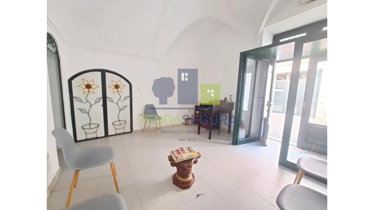 Loja para Venda em Safara e Santo Aleixo da Restauração Foto 2