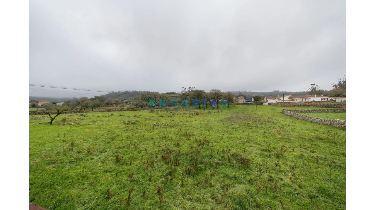 Moradia T3 para Venda em Serro Ventoso Foto 36