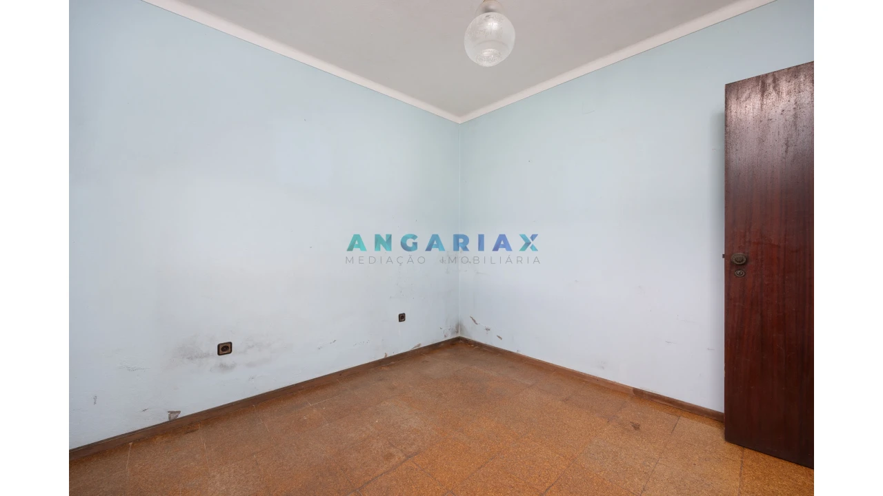 Moradia T3 para Venda em Serro Ventoso Foto 17