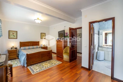 Moradia T7 para Venda em Marvila, Ribeira Santarém, São Salvador, São Nicolau