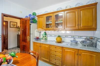 Moradia T7 para Venda em Marvila, Ribeira Santarém, São Salvador, São Nicolau