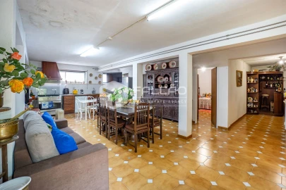 Moradia T7 para Venda em Marvila, Ribeira Santarém, São Salvador, São Nicolau