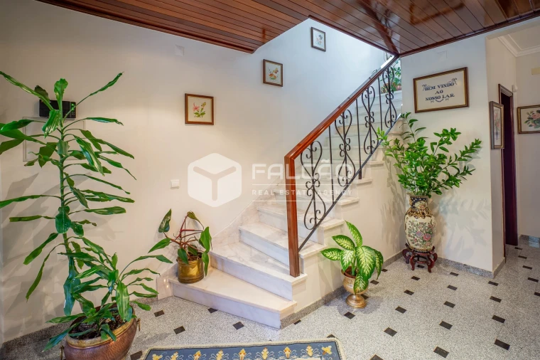 Moradia T7 para Venda em Marvila, Ribeira Santarém, São Salvador, São Nicolau Foto 2