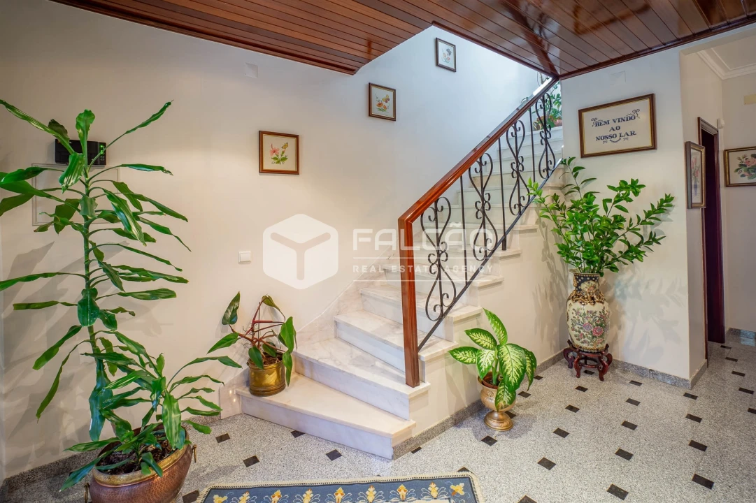 Moradia T7 para Venda em Marvila, Ribeira Santarém, São Salvador, São Nicolau Foto 2