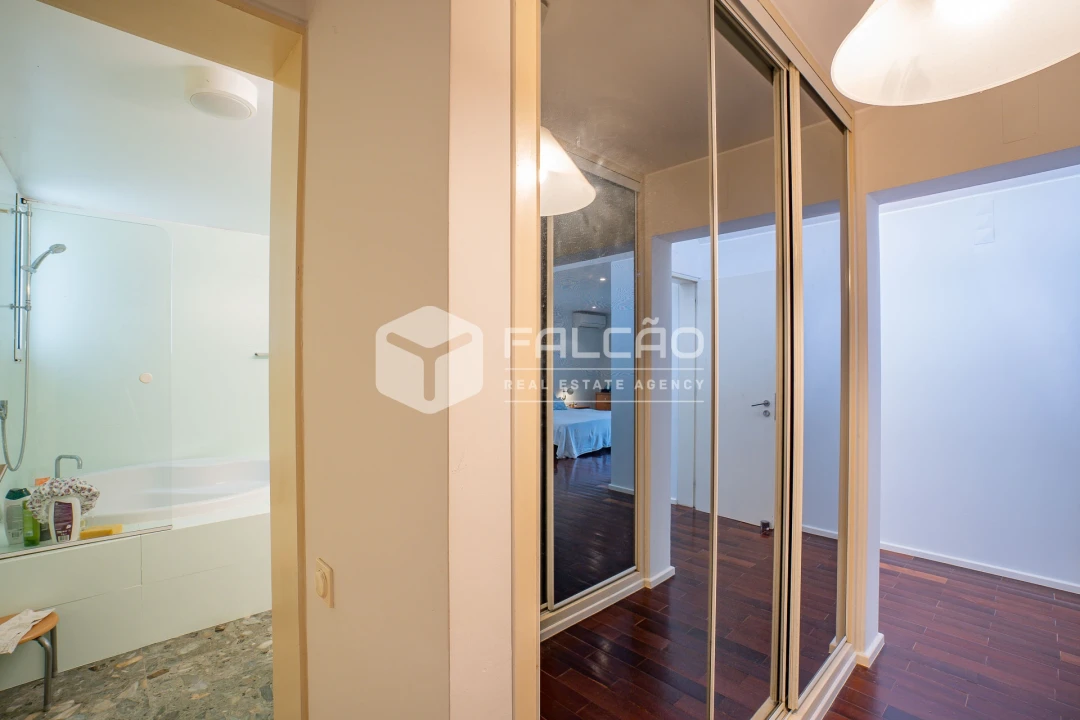 Moradia T4 para Venda em Moçarria Foto 69