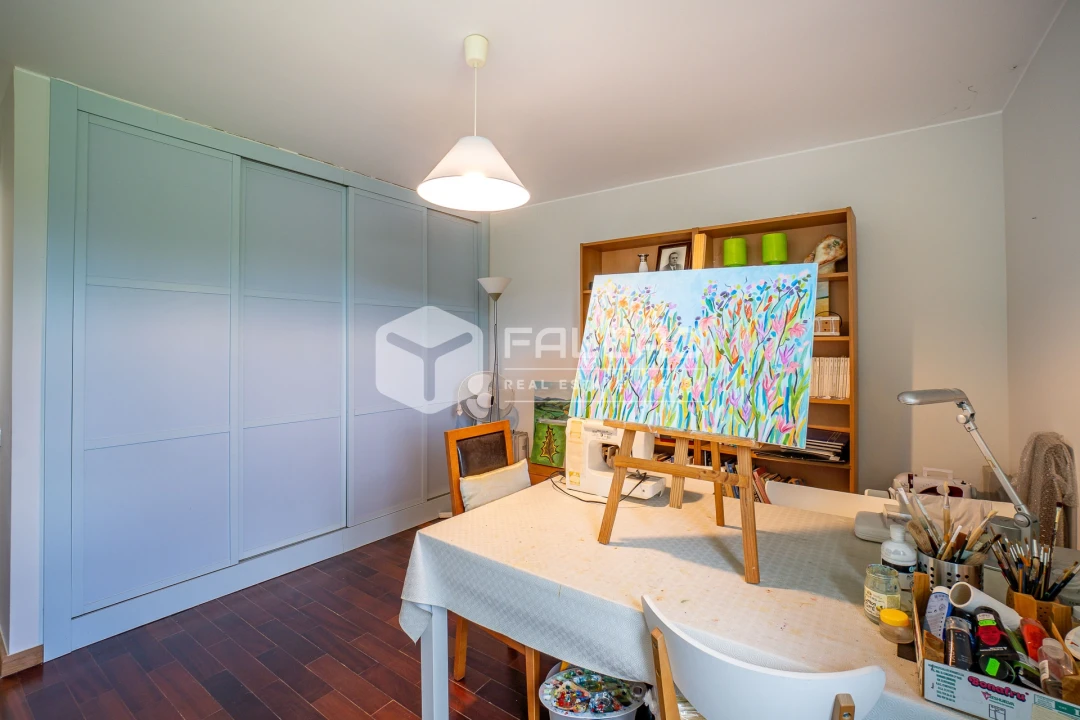 Moradia T4 para Venda em Moçarria Foto 66