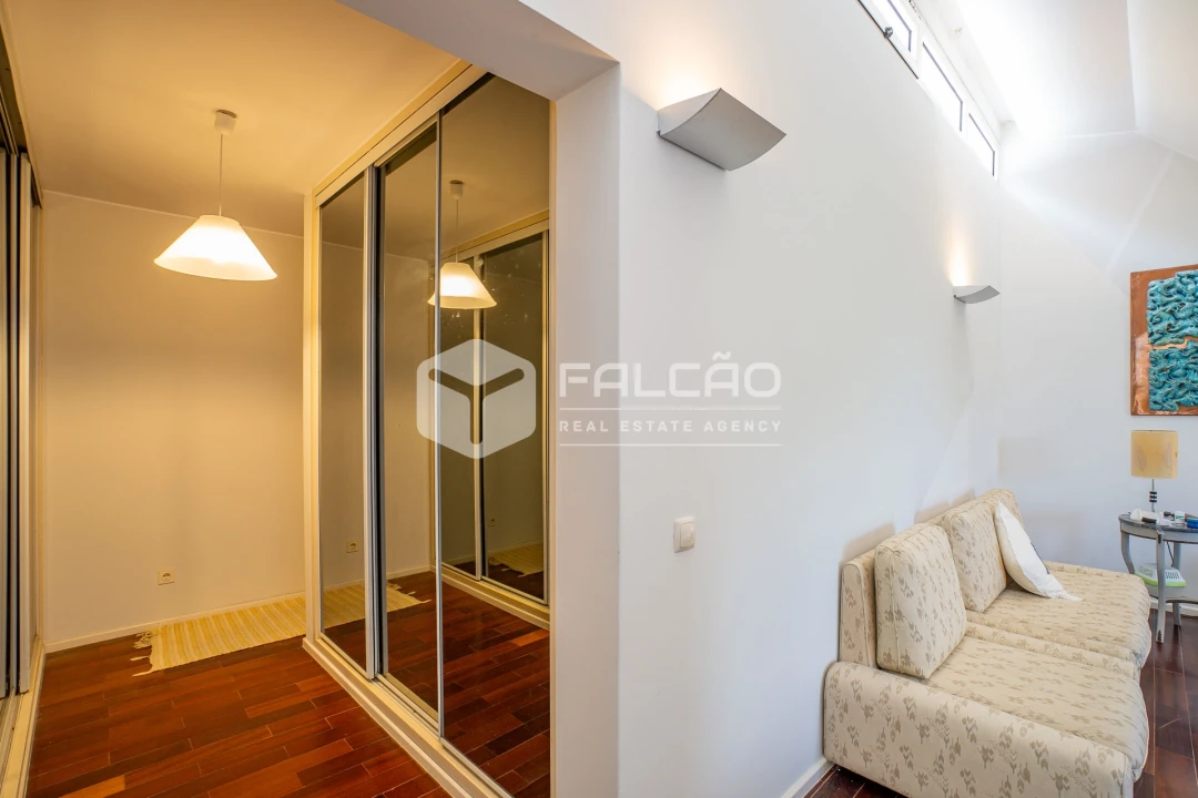 Moradia T4 para Venda em Moçarria Foto 68