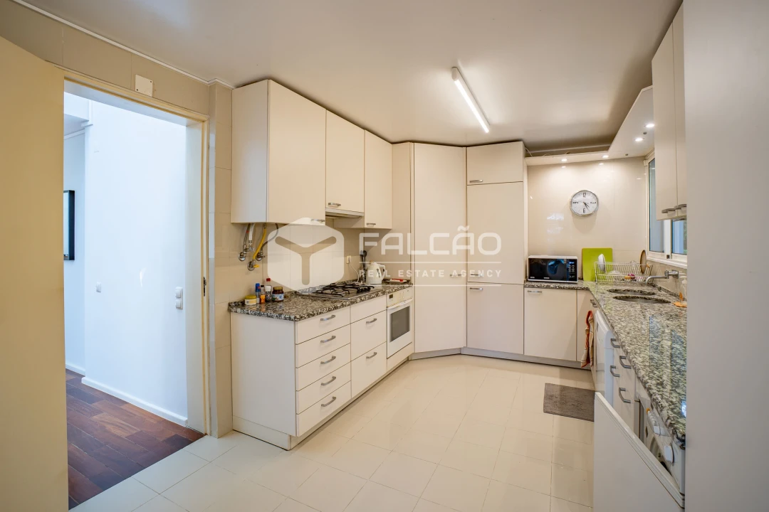 Moradia T4 para Venda em Moçarria Foto 75