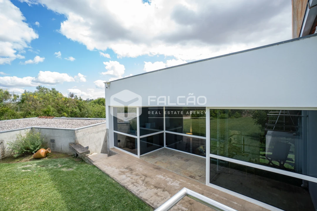 Moradia T4 para Venda em Moçarria Foto 60