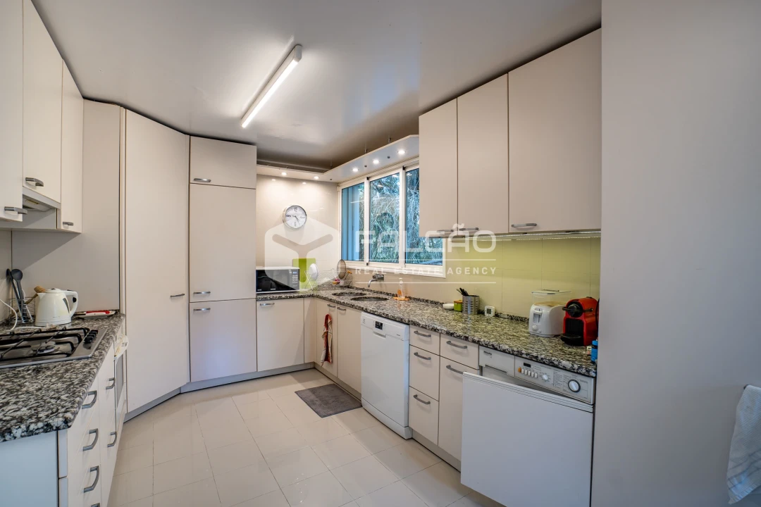 Moradia T4 para Venda em Moçarria Foto 74