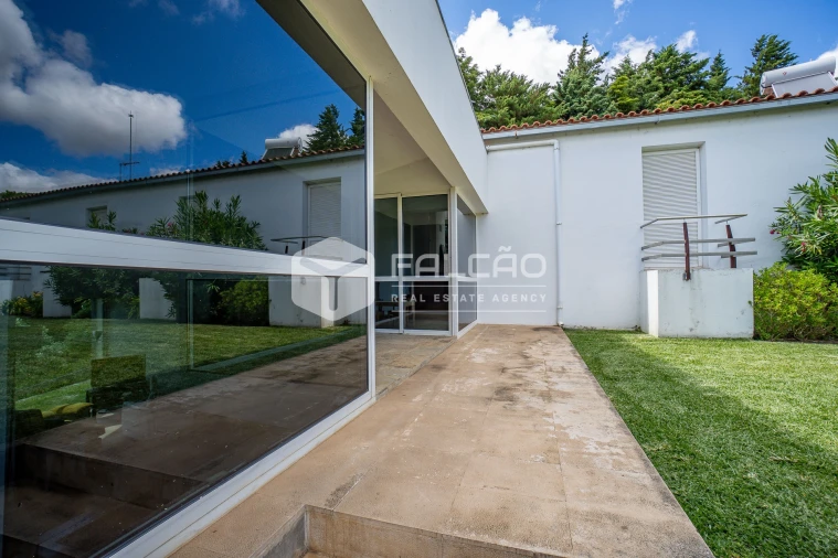 Moradia T4 para Venda em Moçarria Foto 39