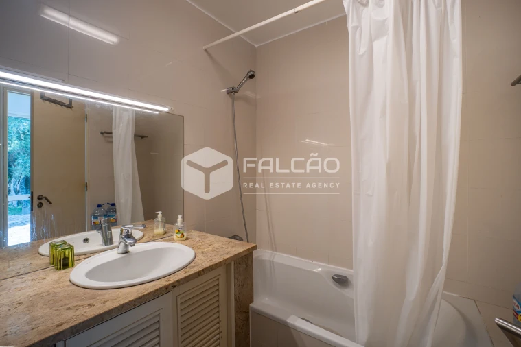 Moradia T4 para Venda em Moçarria Foto 73