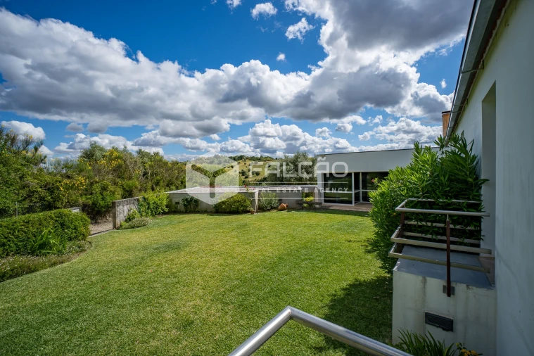 Moradia T4 para Venda em Moçarria Foto 72