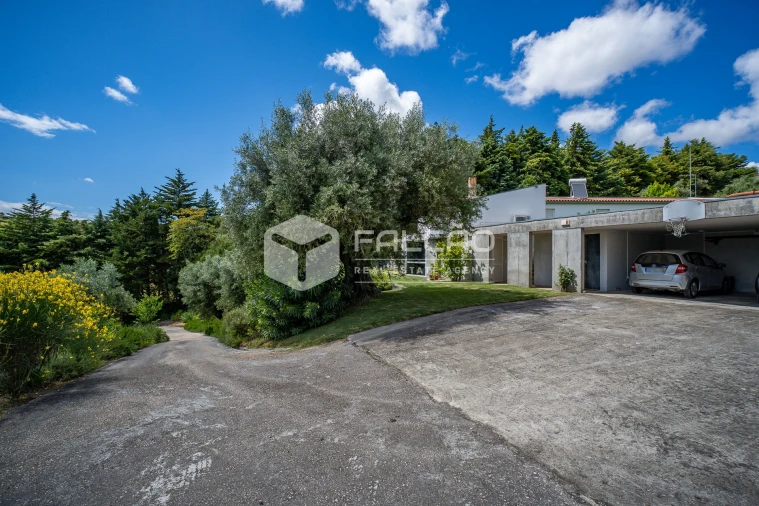 Moradia T4 para Venda em Moçarria Foto 15