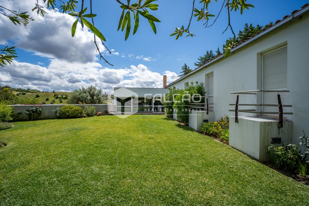 Moradia T4 para Venda em Moçarria Foto 29