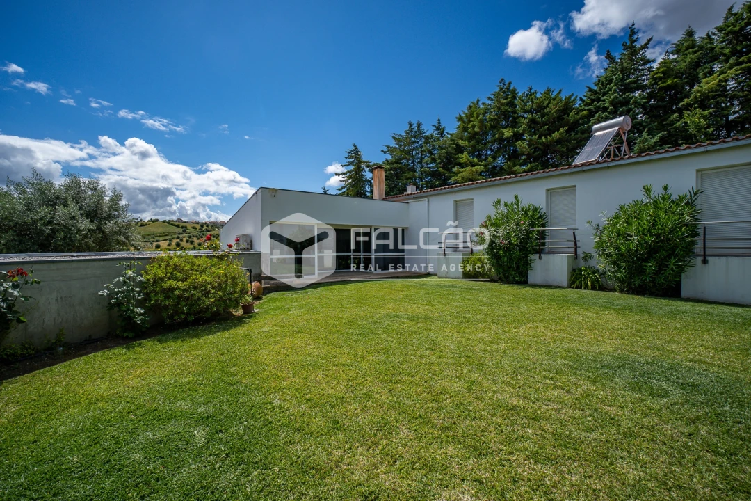 Moradia T4 para Venda em Moçarria Foto 28