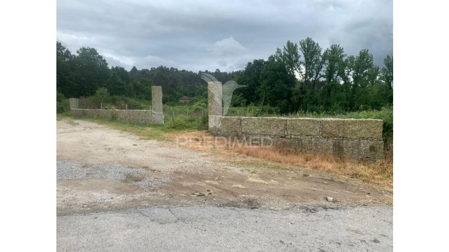 Terreno para Venda em Vinhos Foto 4