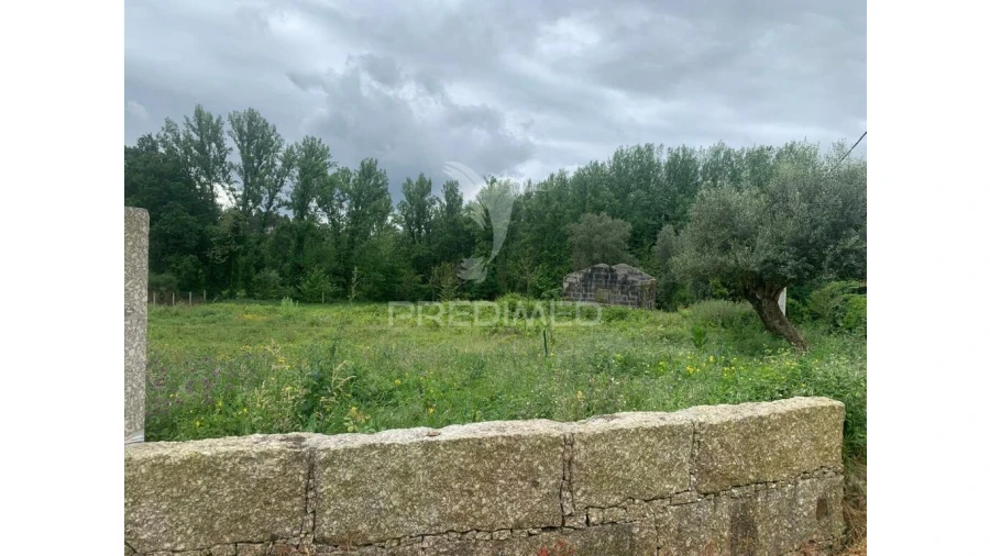 Terreno para Venda em Vinhos Foto 3