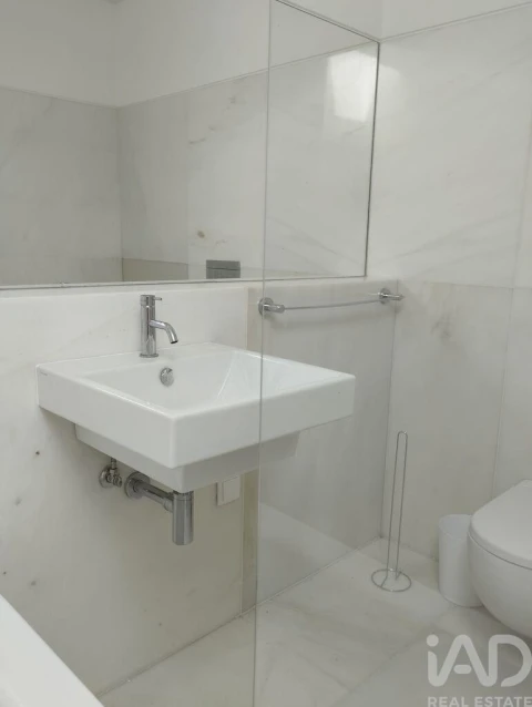 Moradia T4 para Venda em Vau