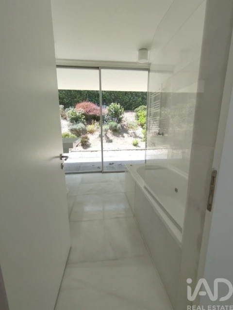 Moradia T4 para Venda em Vau